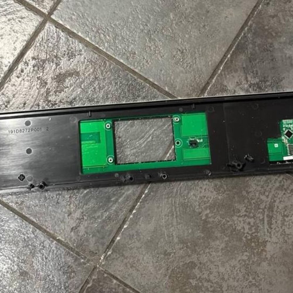 WB27T10653 control board OEM GE   condition : open box